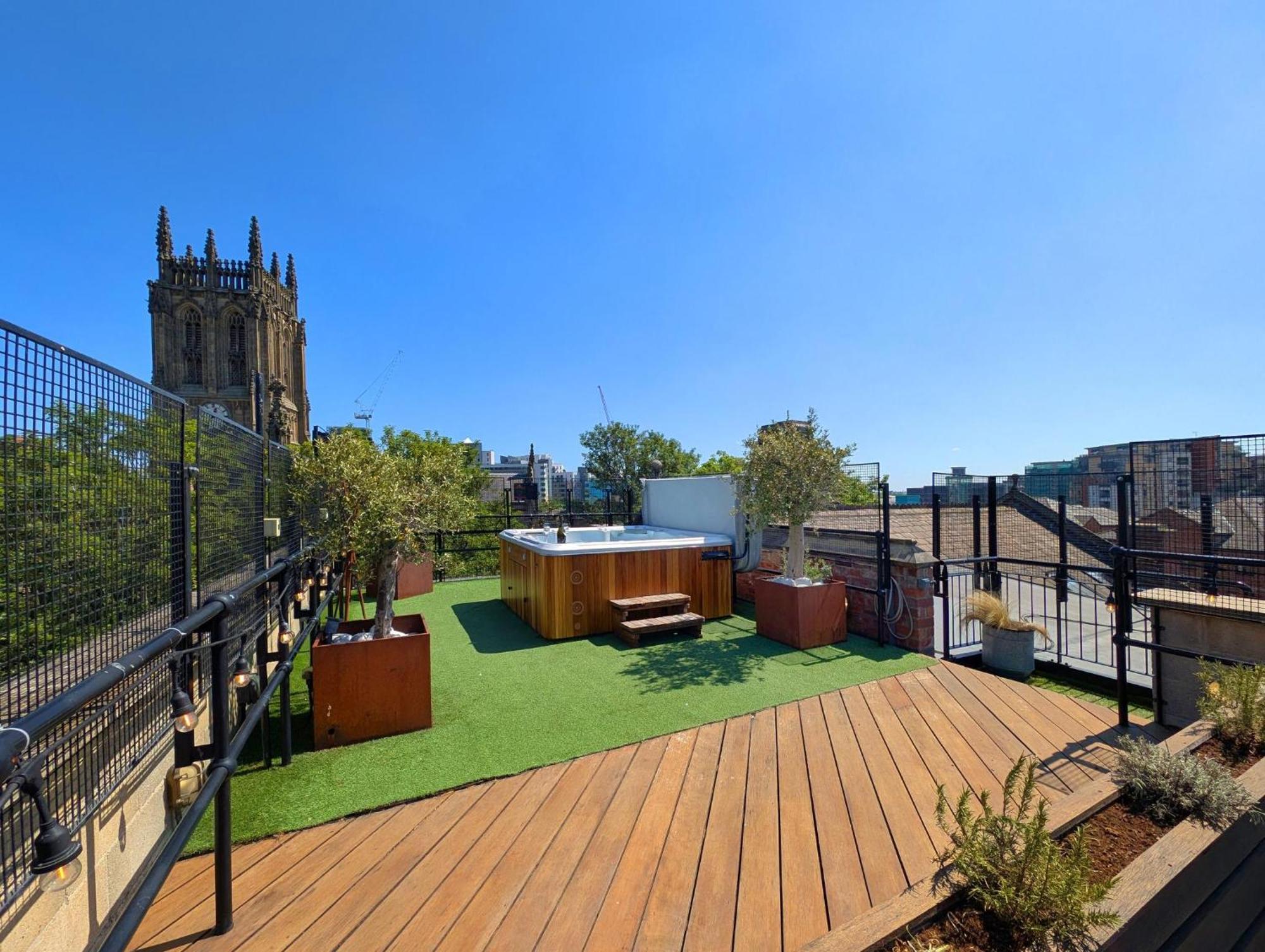 The Bells - Luxury Serviced Apartments Leeds  Bagian luar foto